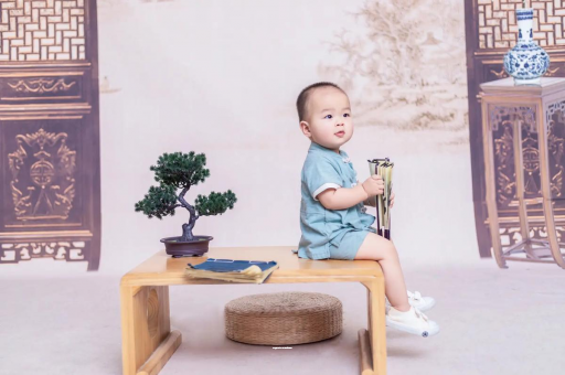 淇县宝宝掉头发是怎么回事